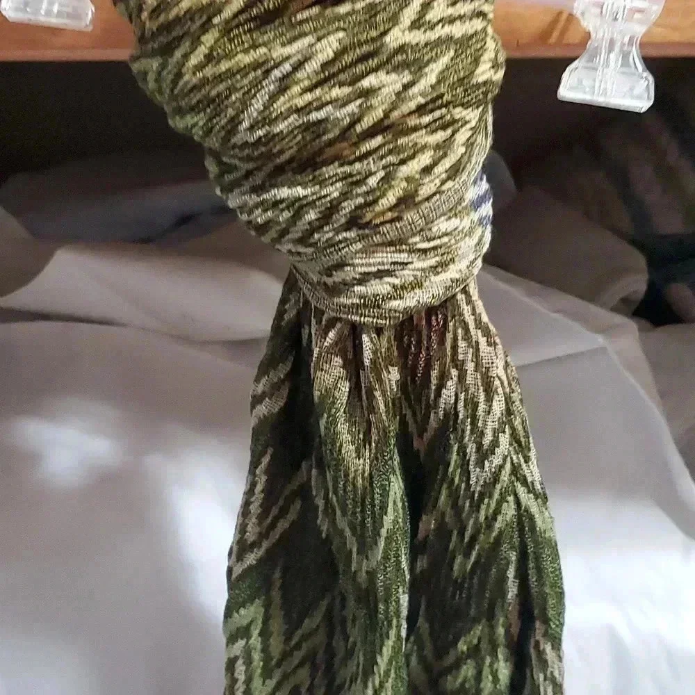 ☆☆☆Tillys infinity scarf